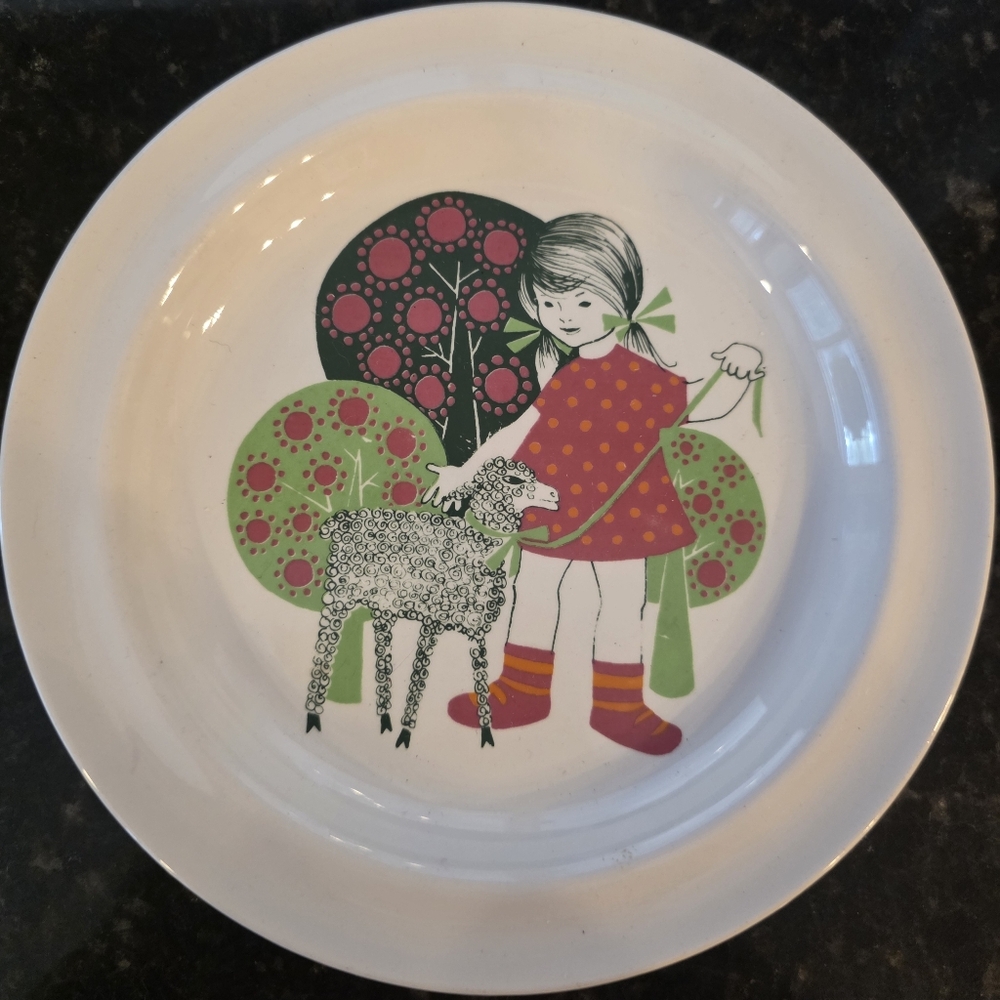 Vintage Arabia Finland Lamb with Young Girl 7.75" Plate